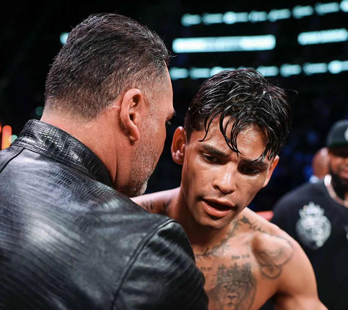 De La Hoya Talks Up Haney Vs. Garcia - 'Let's Break PPV Records'