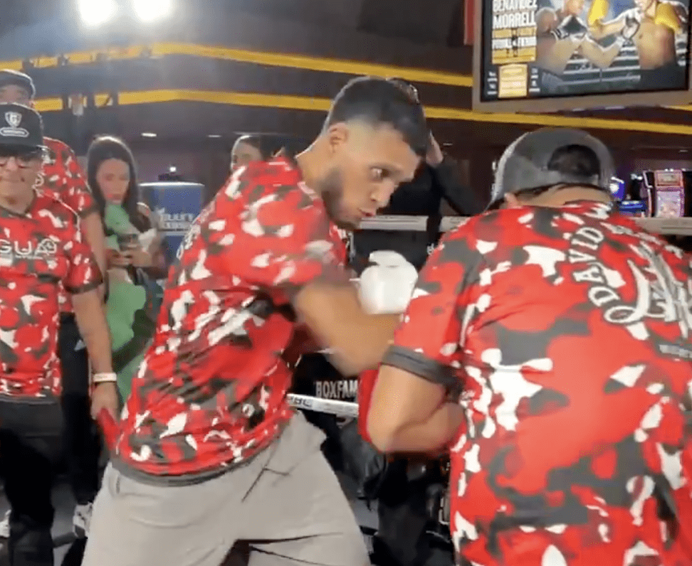 Benavidez Unleashes His Power During Morrell Media Workout