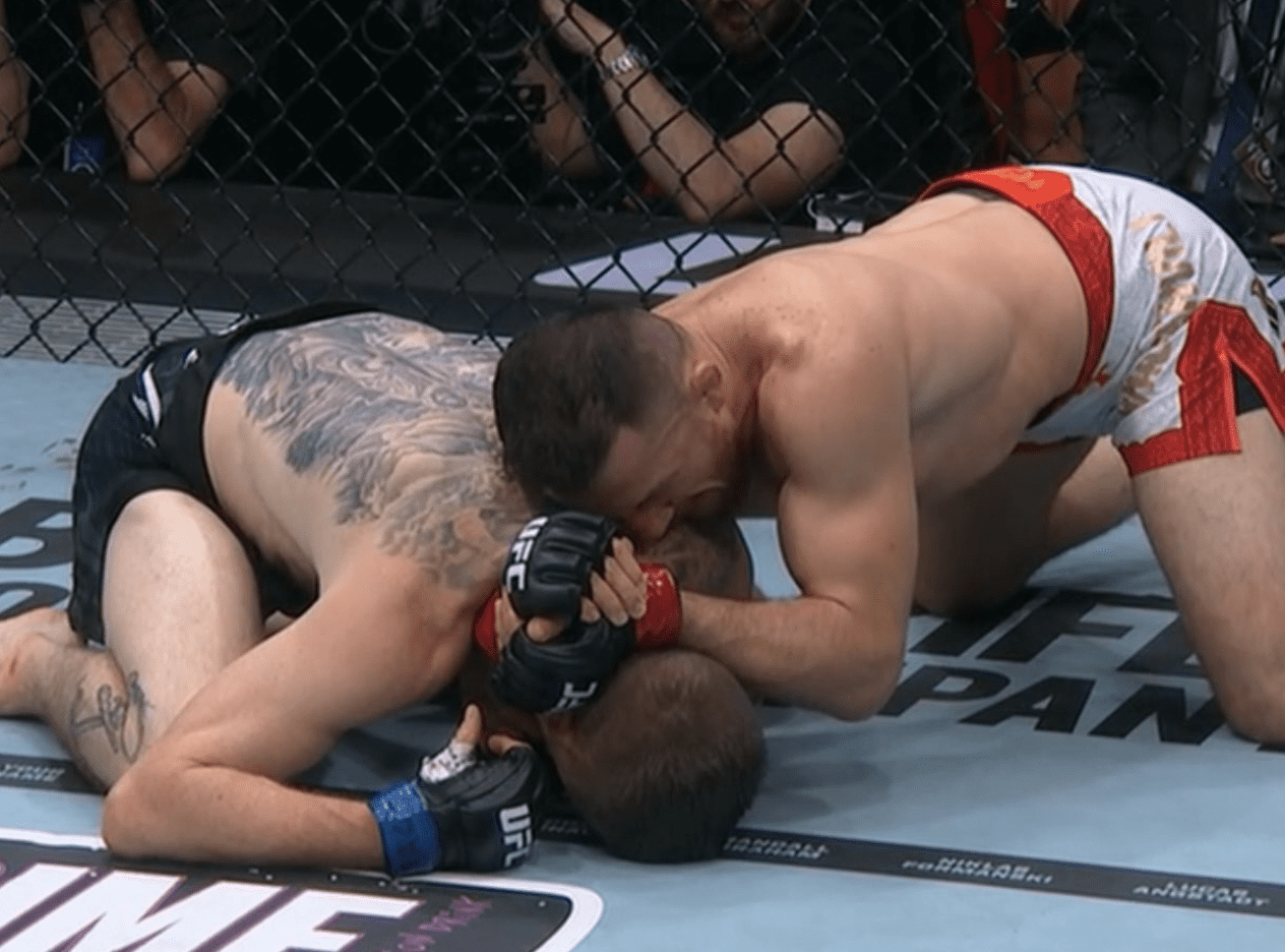 Dvalishvili Beats Cory To Retain Bantamweight Belt