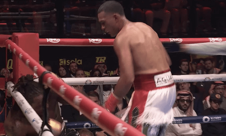 Benavidez Batters Yarde To Remain WBC Champ