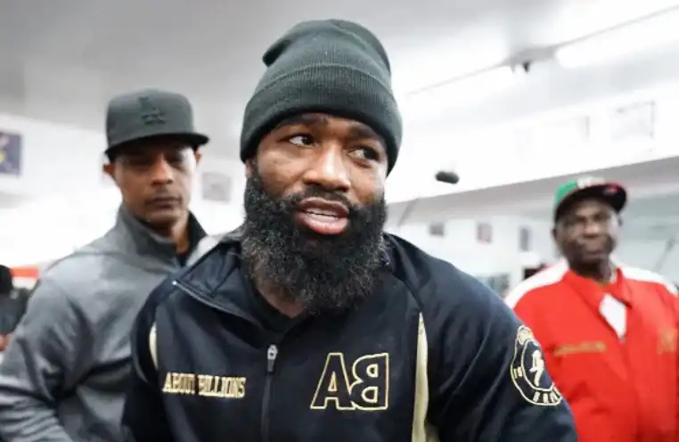Broner Reacts To Mayweather's Lawsuit – ‘I Would Never Take Legal Action'