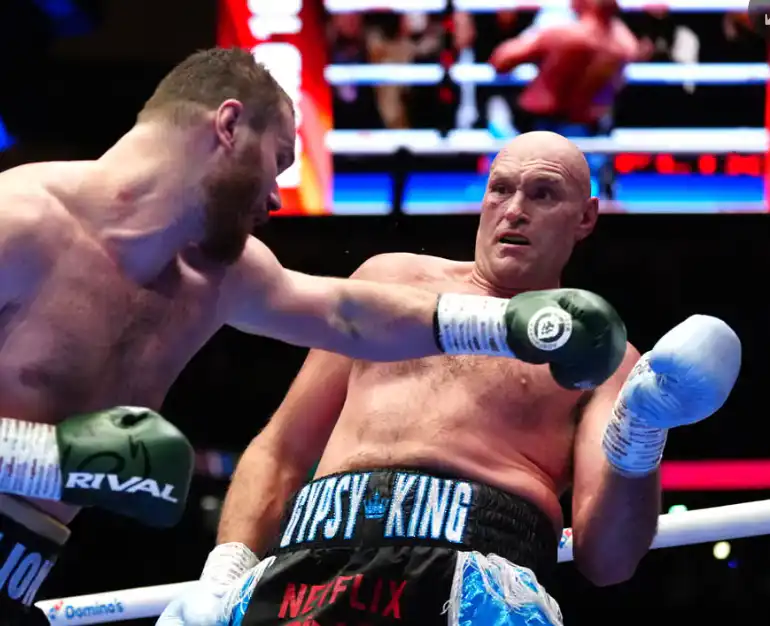 Fury Eases Past Makhmudov, Is He Ready For AJ?