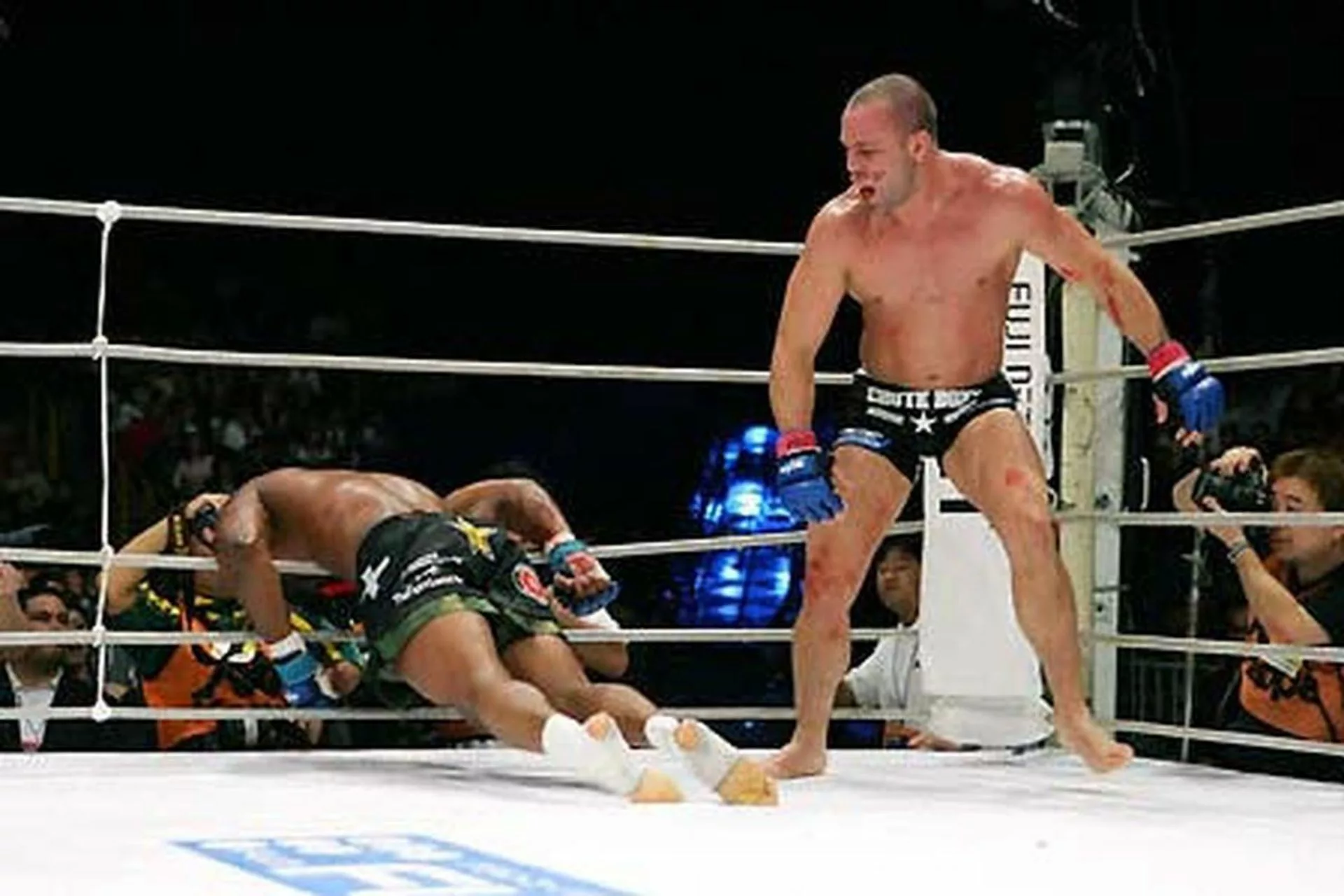 Image of Wanderlei Silva Knockout of Tony Petarra
